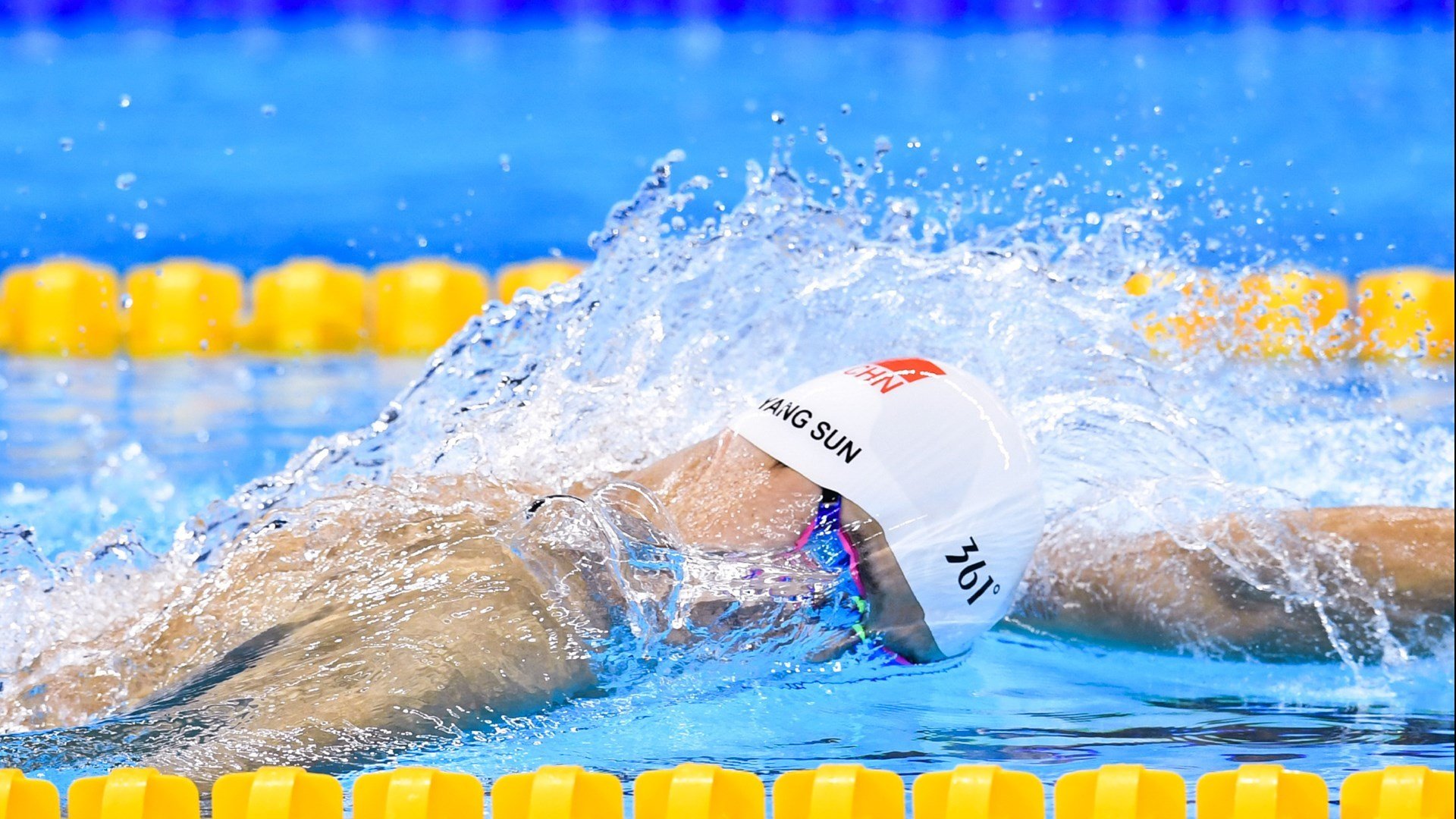 跳水初赛中立代表队A状态逐步提升，跳水参赛选手